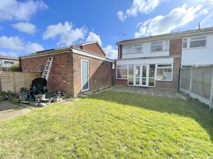 Pyefleet Close- click for photo gallery